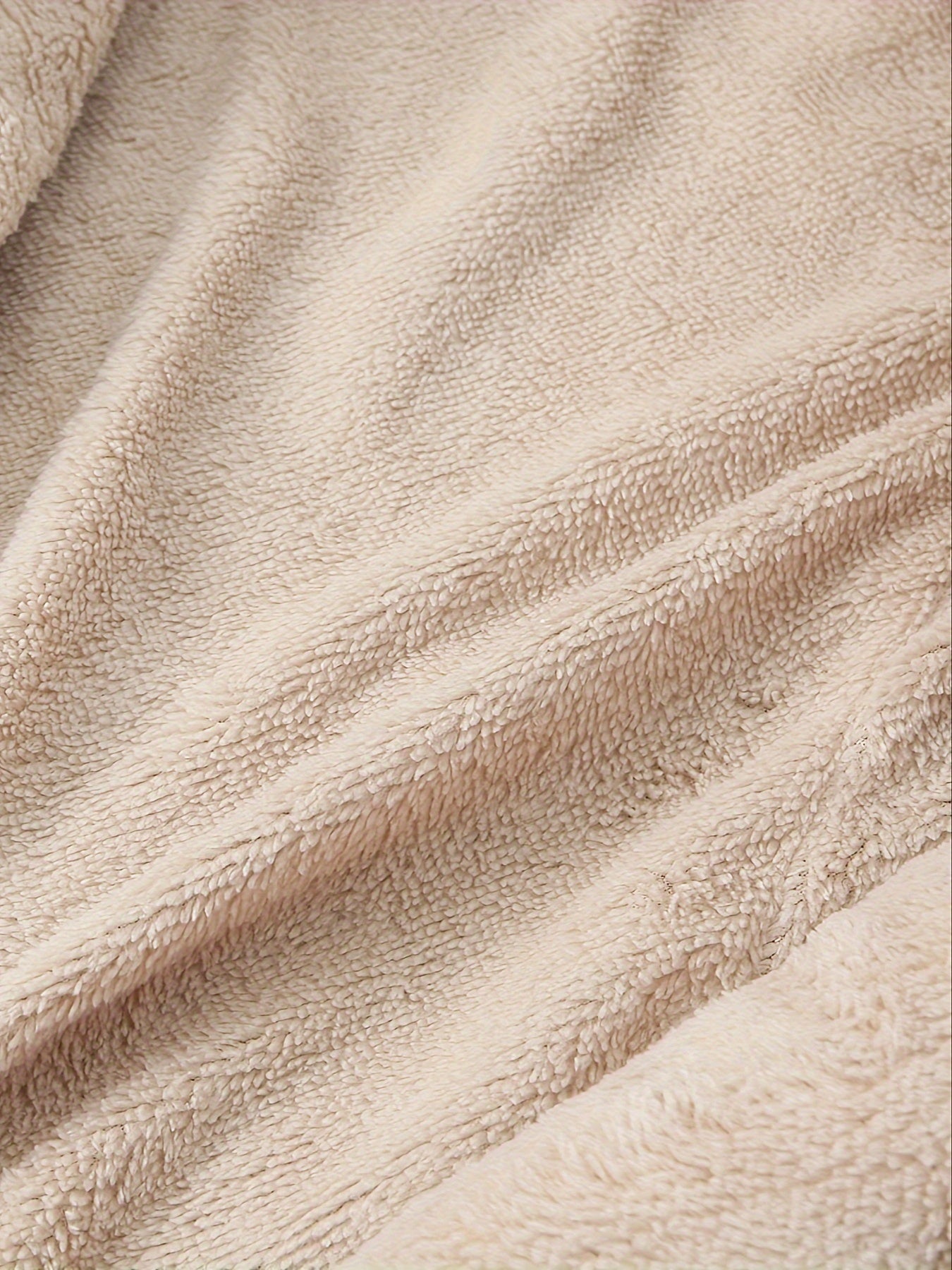 Leni - Capuchonjas met lange mouwen en bontvoering