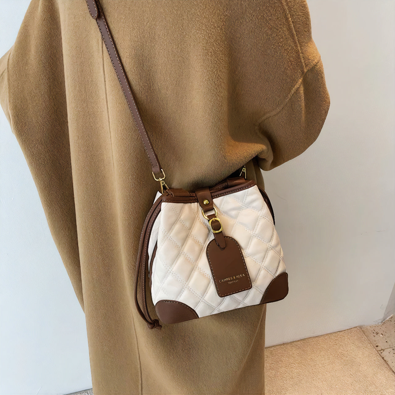 The Cahres&Heka Vatana Bag